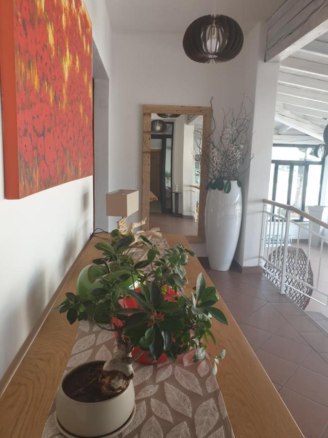 Hotel La Favorita Песк'єра-дель-Гарда Екстер'єр фото