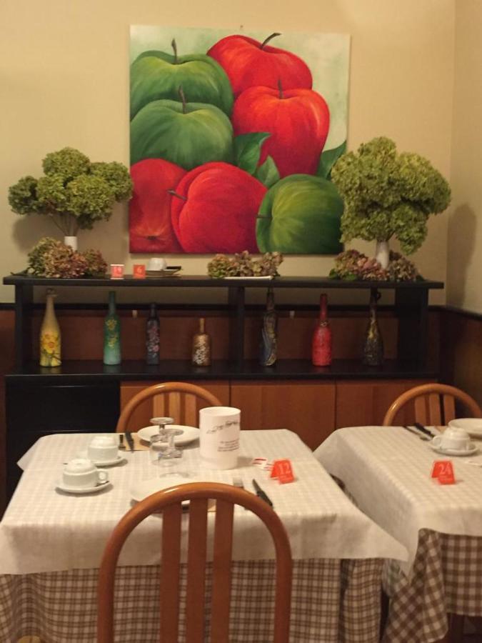 Hotel La Favorita Песк'єра-дель-Гарда Екстер'єр фото
