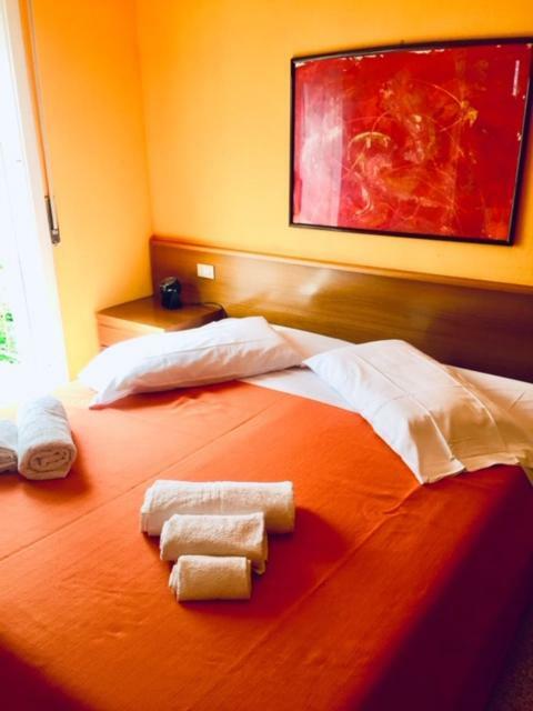 Hotel La Favorita Песк'єра-дель-Гарда Екстер'єр фото